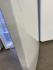 LG Refrigerator - 9081