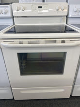 Load image into Gallery viewer, Frigidaire Electric Stove - 4073
