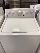 Load image into Gallery viewer, Kenmore Washer - 3044
