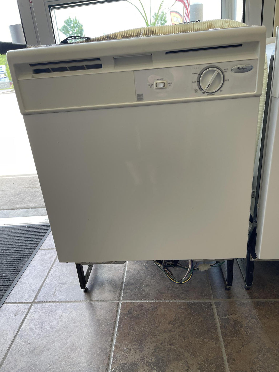 Whirlpool Dishwasher - 3042