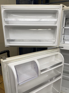 Kenmore Refrigerator - 3825