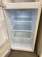 Load image into Gallery viewer, GE Refrigerator - 0854

