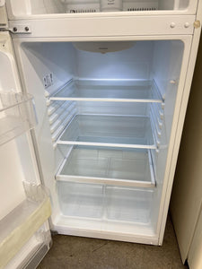 GE Refrigerator - 0854