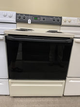 Load image into Gallery viewer, GE Electric Coil Stove - 8084
