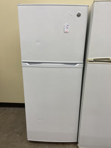 GE Refrigerator - 7921