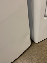 Load image into Gallery viewer, Frigidaire Washer and Electric Dryer Set - 2644 - 2694
