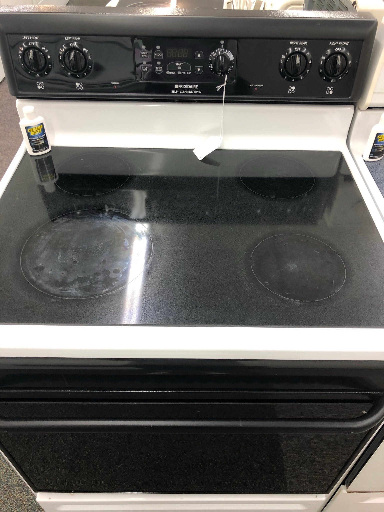 Frigidaire glass deals top stove