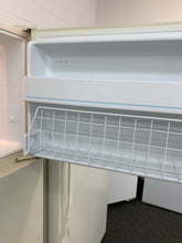 Load image into Gallery viewer, Maytag Refrigerator-RFT-1416
